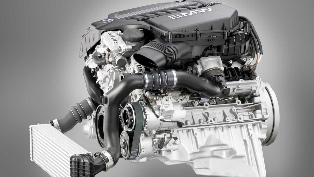Моторы BMW отличаются высокой теплонагруженностью, поэтому очень критично следить за уровнем и состоянием масла и чистотой радиатора.