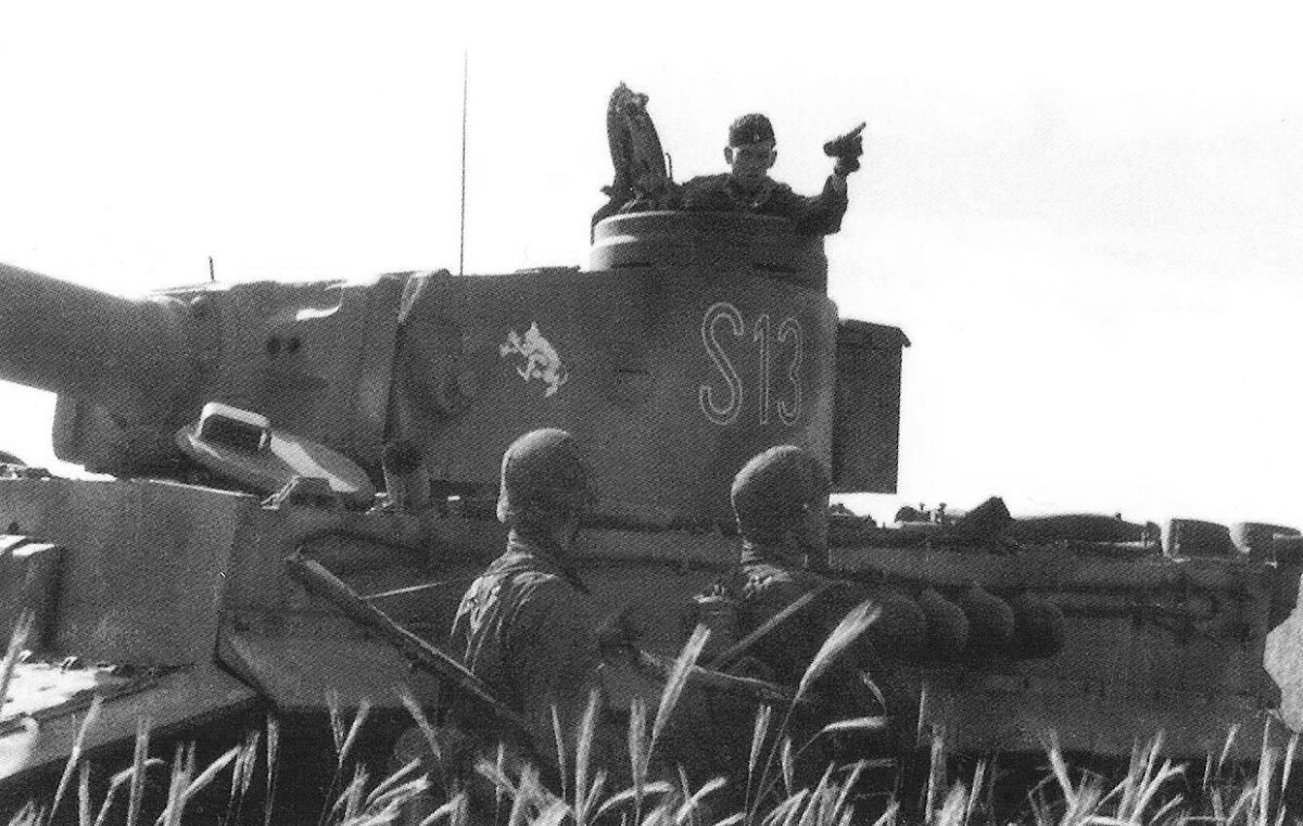 Ss tanks. Танк тигр дас Райх. 2-Й танковой дивизии СС "дас Райх". Дивизия дас Райх на Курской дуге. Танк тигр 1943 Курская дуга.
