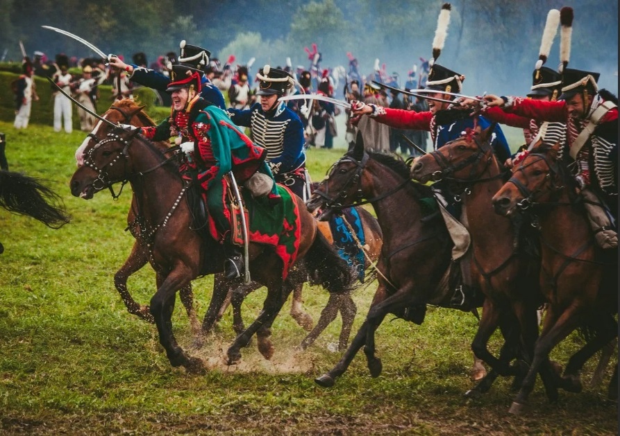 Атака кавалерии - историческая реконструкция