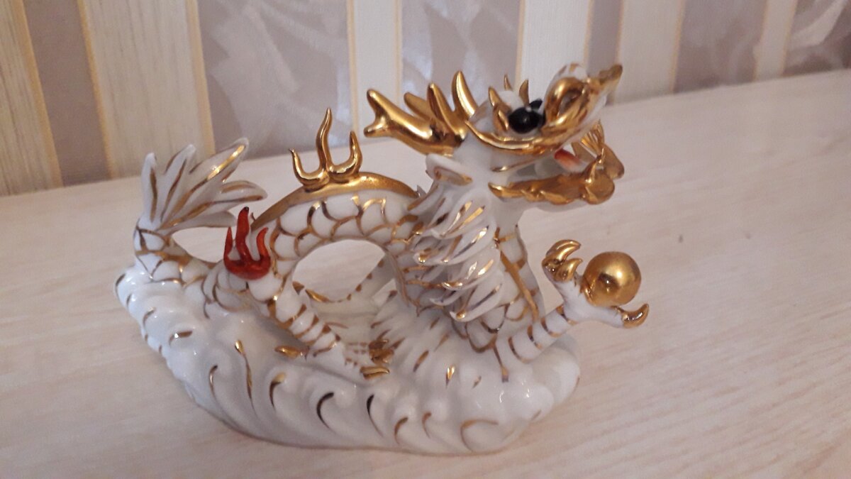 Талисман бывает разного цвета