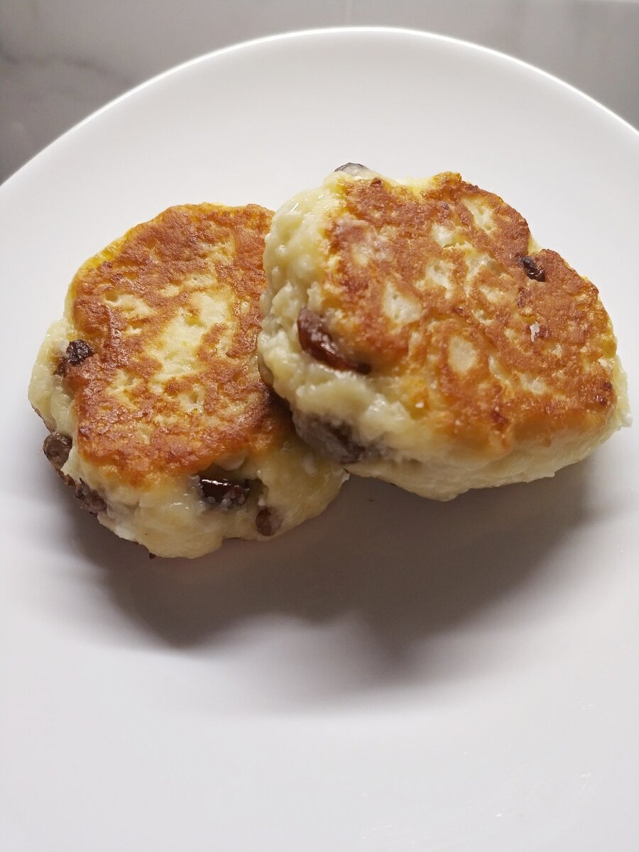 Сырники с изюмом