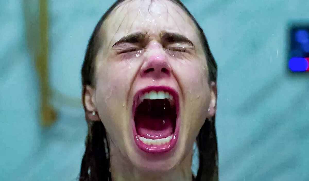 Кадр из фильма "Темное наследие" 2020 г.