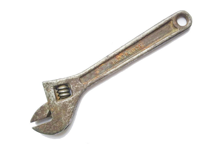 Ключ старого образца. Старинный разводной ключ. Made in USSR ключ. Китайский разводной ключ старого образца брелок.