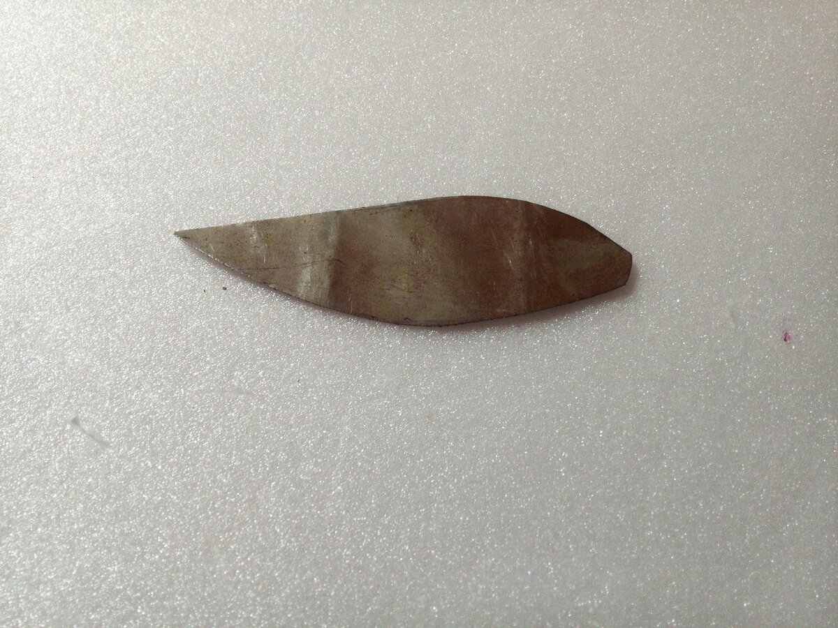 Форму вырезайте какую хотите.