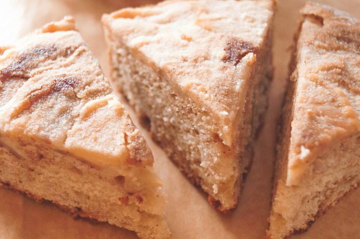 Я готовлю этот яблочный пирог уже 5 лет. Все, кто его пробовал, оставались в полном восторге, а многие просили рецепт!