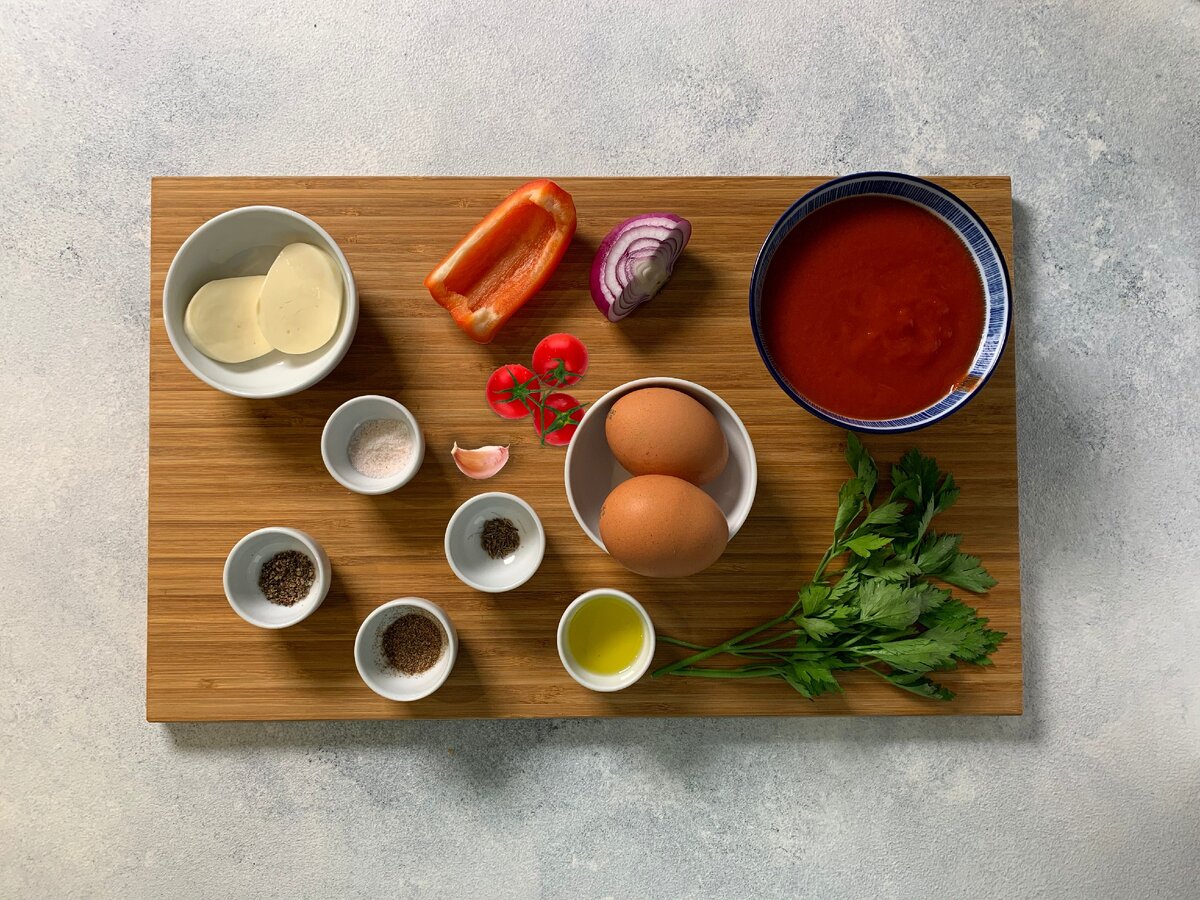 Шакшука / @foodix.me (Instagram) 