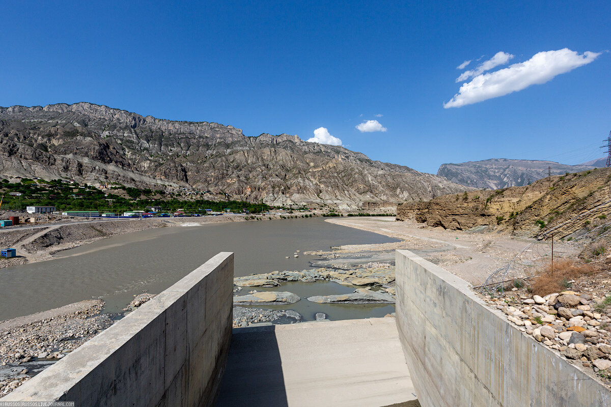 Гоцатлинская ГЭС водохранилище