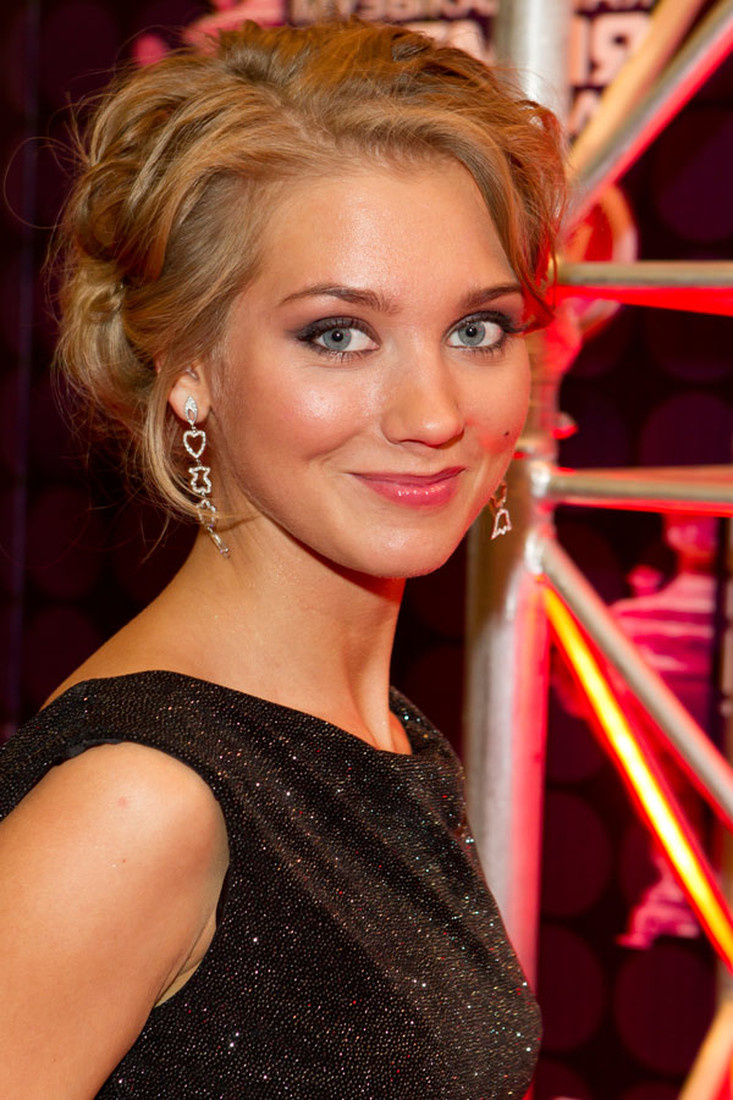 Кристина Асмус. Яндекс картинки