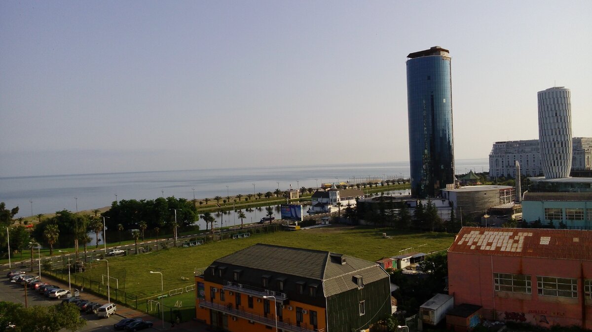 Вид на море из окна нашей квартиры