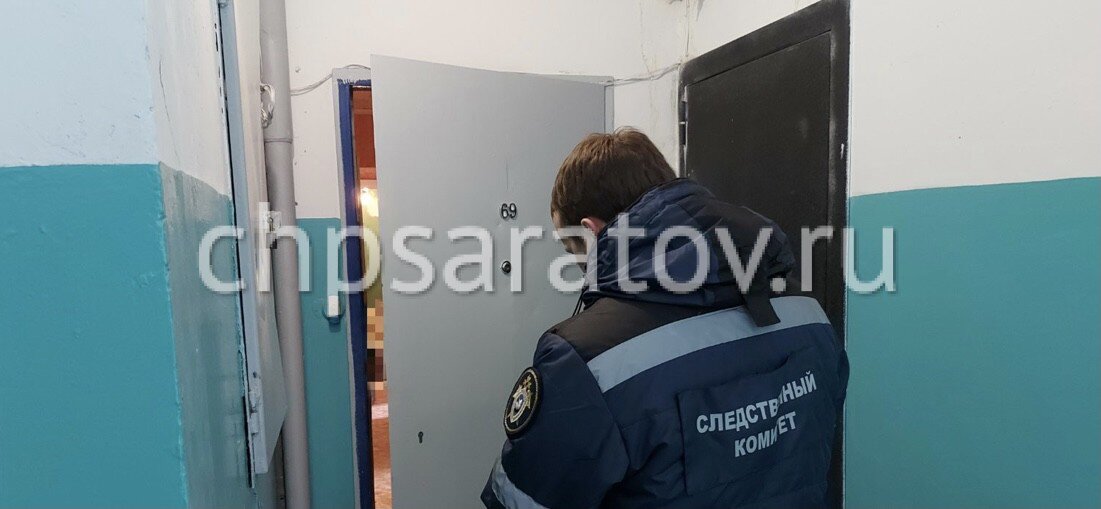 В настоящее время выполняется комплекс проверочных мероприятий, направленных на установление всех обстоятельств произошедшего. Проводится судебно-медицинское исследование с целью определения причины смерти мужчины. По результатам проверки будет принято соответствующее процессуальное решение.