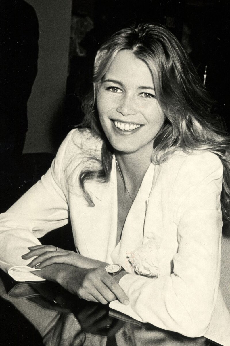 Март 1990 года, Клаудии на фото 19 лет 