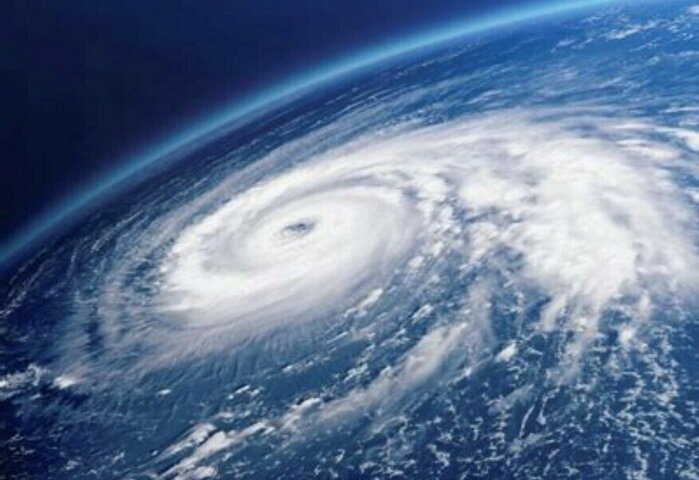 «Небесный свиток» мощного урагана, вид из космоса