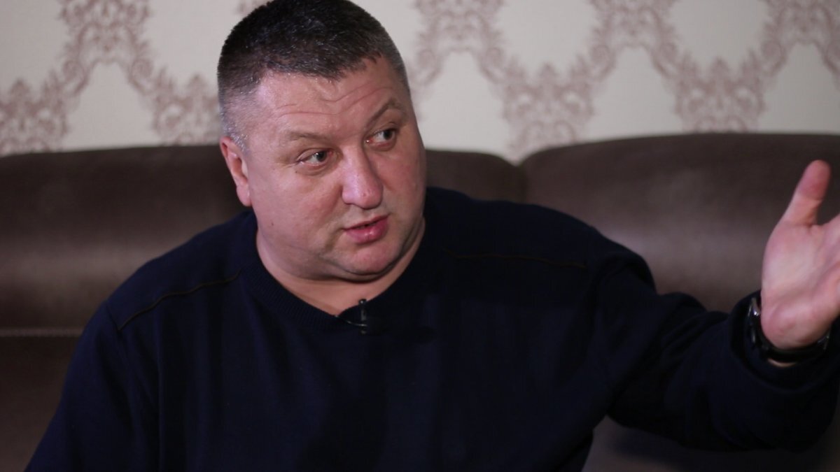 Именно отец привел Кирилла в детскую спортивную школу.