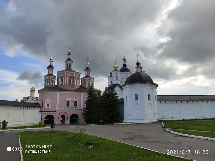 Свято-Успенский Свенский мужской монастырь. Фото автора (листайте галерею)