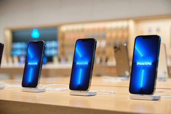 Обзор iPhone 13 Pro: возможности камер, модем и макросъемка0