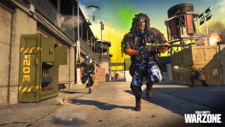 С 23 марта стартует 2 сезон в Call of Duty: Warzone, и создатели уже предположили список такого, собственно что готовится в свежей партии обновлений. Игроков ожидает переработанный полуостров Возрождения, свежие режимы и миссии, расширение арсенала орудия и парка автотранспорта и почти все другое.С самого начала сезона стартует игровое мероприятие Rebirth Reinforced, в ходе которого игроки познакомятся с переделанным полуостровом. Создатели добавили строительства в Прочности, где возможно найти ящики с запасами, построили коммуникационную станцию со смотровой площадкой и поставили в доках 2 большущих корабля.