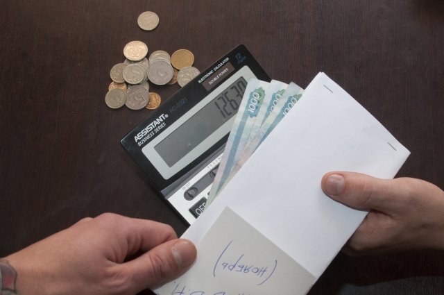    Куда жаловаться, если берут на работу без оформления трудового договора?