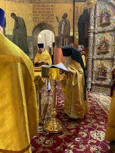 В середине ноября старец схиархимандрит Илий (Ноздрин) посетил собор Спаса-на-Крови в Санкт-Петербурге.
