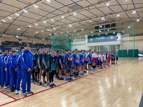     В Хабаровске стартовали рождественские турниры по волейболу. Фото: минспорта Хабаровского края
