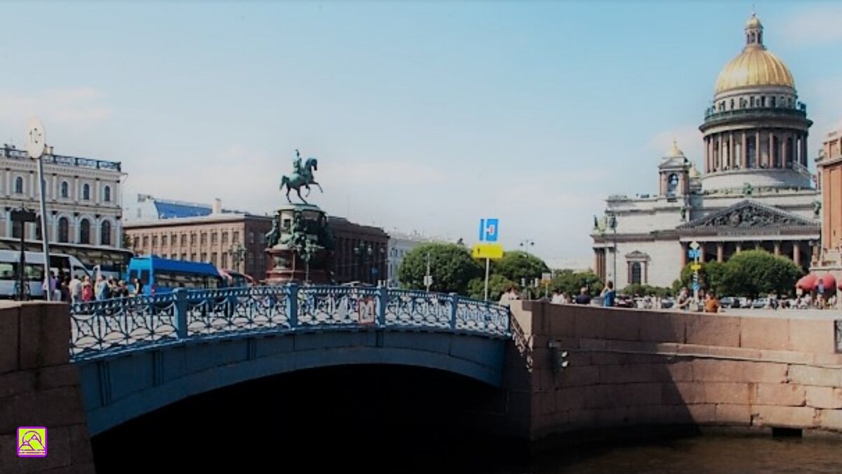 Время в санкт. Синий мост (Санкт-Петербург) мосты через мойку. Невский синий мост. Питер мосты у Исаакиевского. Петергоф синий мост.