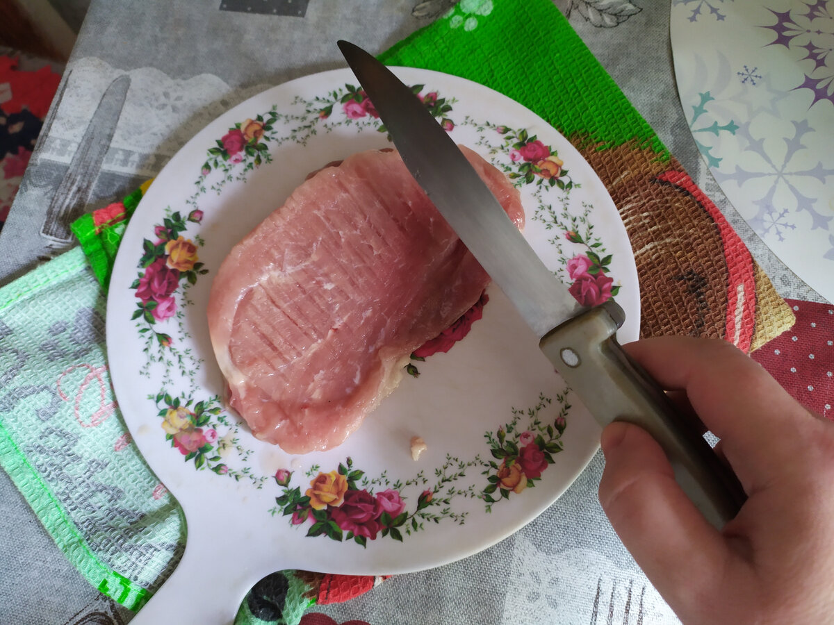 Забудьте про молоток для отбивания мяса — 7 способов отбить мясо без ...
