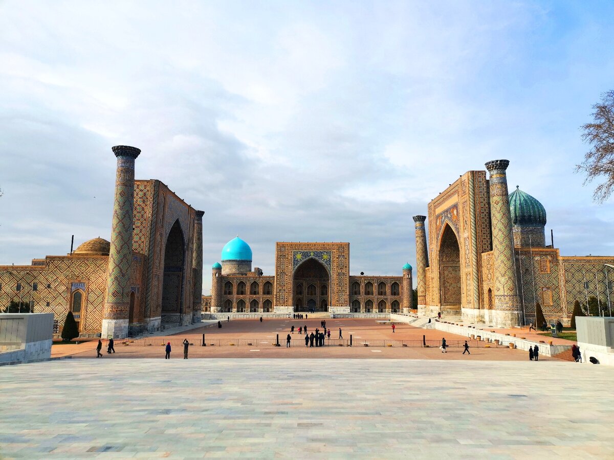 Samarqand. Самарканд Registon. Регистан Самарканд 2020. Самарканд Регистан 2022. 2. Площадь Эль-Регистан в Самарканде.