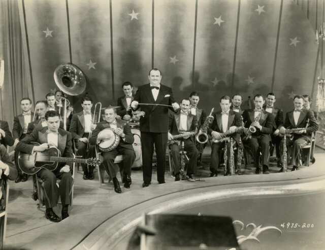 Пол Сэмуэль Уайтмен и его "Paul Whiteman's Concert Band ", 1930. Коллекция Библиотеки  Стэнфордского Университета, официальный сайт - www. stanford.edu 