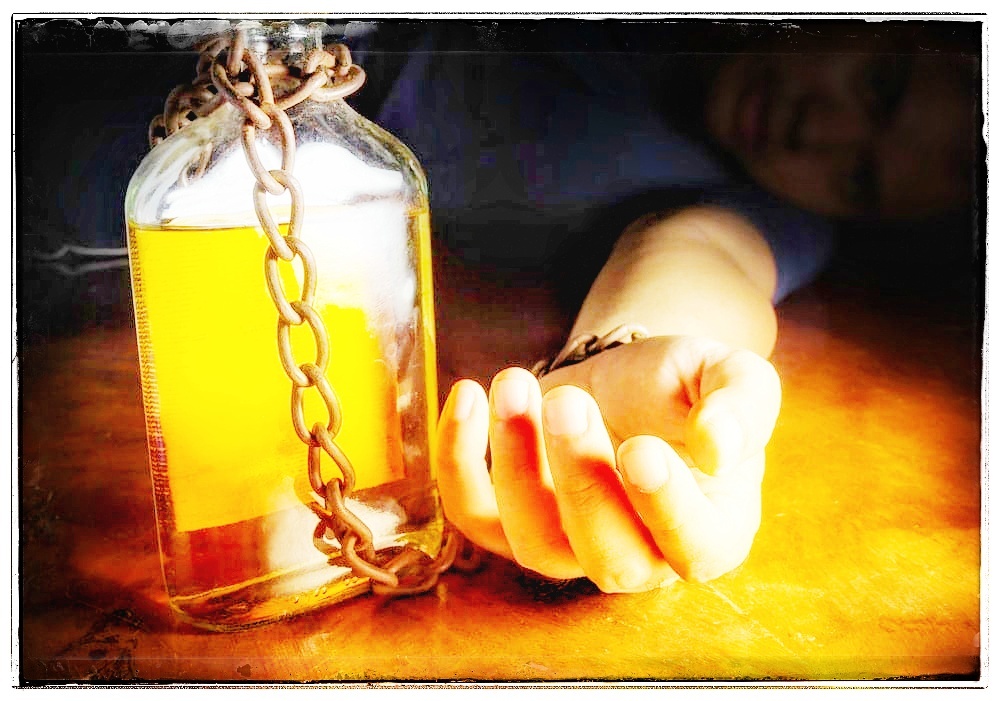 Если человек зависим, то он зависим во всем............