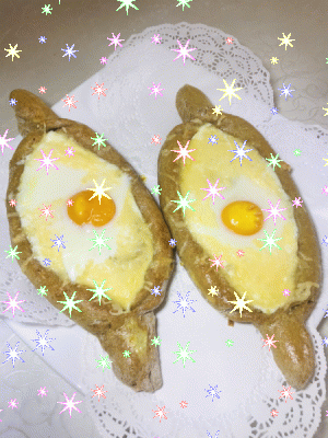 Всем привет! Любите ли выпечку, как люблю ее я? Тем более сейчас, когда каждый день мы проводим дома, хочется постоянно кушать. А если соблюдаешь ПП?  А ведь можно себя не ограничивать (с толком, конечно) в любимой еде. Если готовить из полезных и правильных продуктов, можно не переживать за свою фигуру. ДА-ДА, я знаю о чем говорю😉