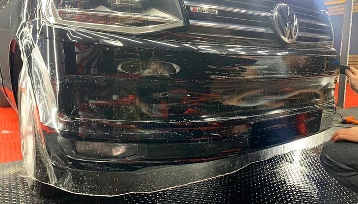 Защита бампера полиуретановой пленкой