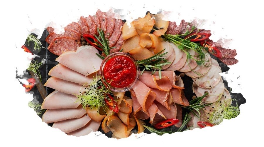 Нарезка мясных деликатесов