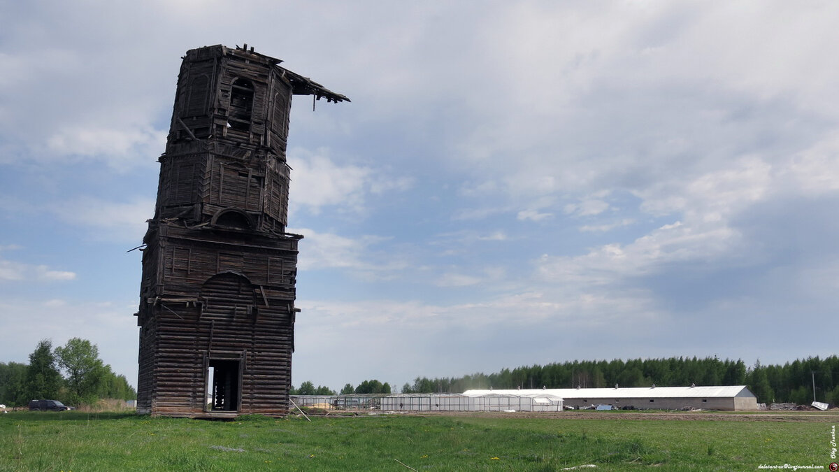 Колокольня в деревне Тюш Пермский край