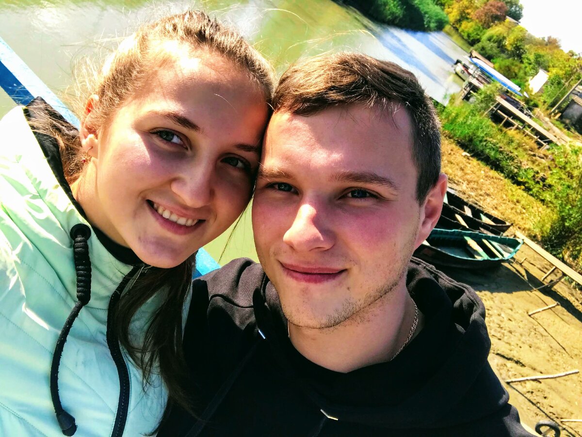 Я и моя девушка Юля на отдыхе в Вилково