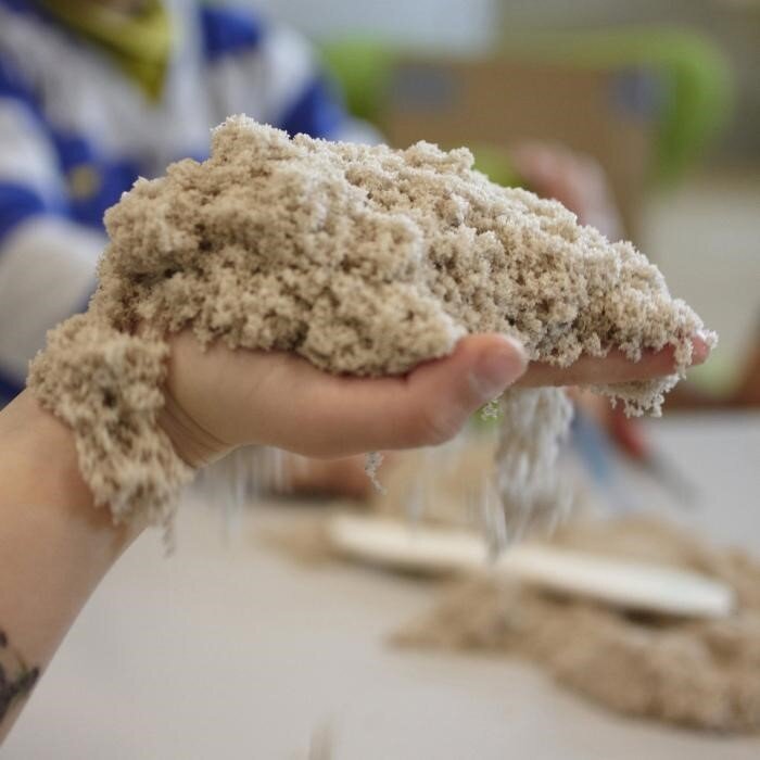 Космический песок - увлекательное занятие для ребенка
