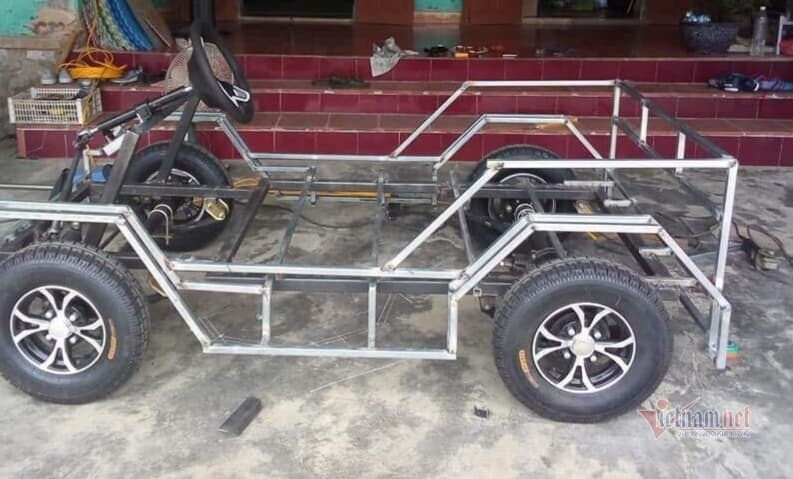 Шасси изготовлено из прочного железа