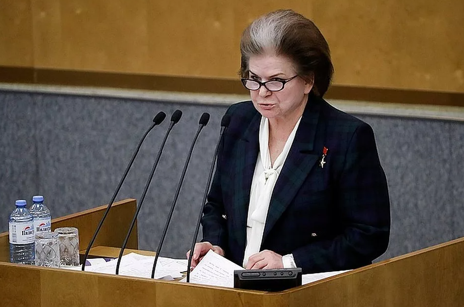 Остаться политик. Терешкова в Госдуме.