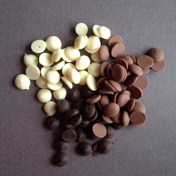 кулинарный шоколад в чипсах (каллетах)