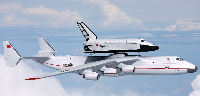 Самолет «Мечта», по-украински «Мрия» — тоже сам по себе шедевр. 