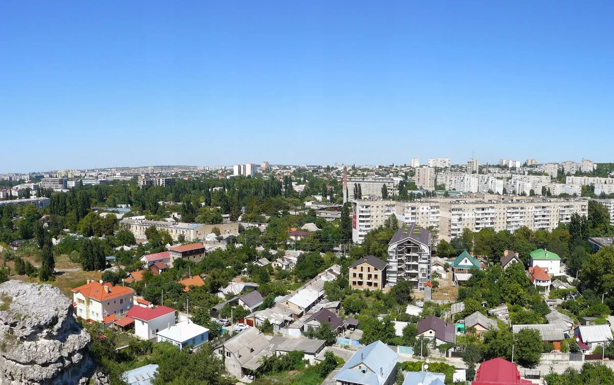 Симферополь с высоты птичьего полета... Не Москва, но зеленый и разнообразный...