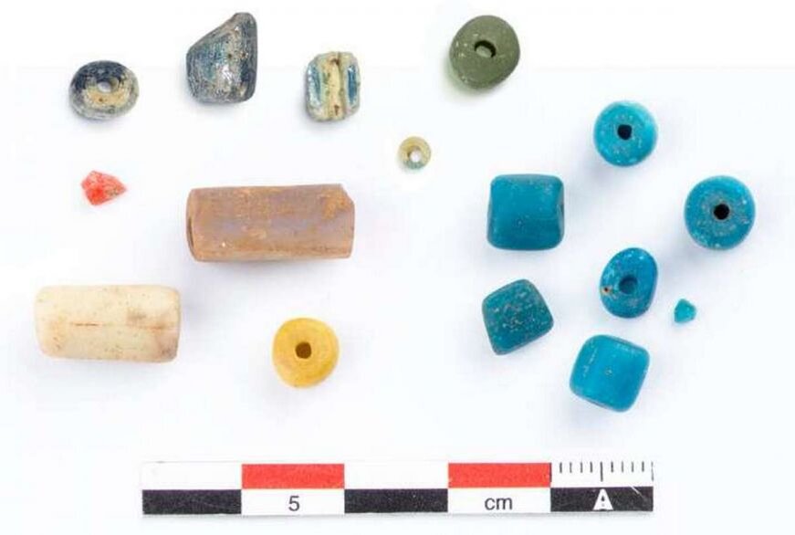 Определено происхождение стеклянных бус, найденных при археологических раскопках в Сенегале и Мали