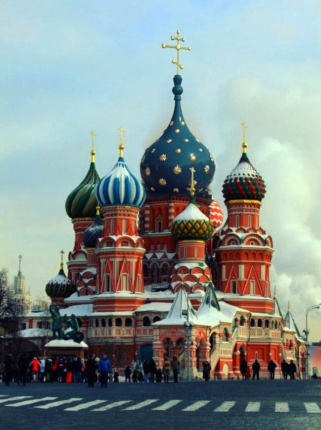 Храм Василия Блаженного с центральным куполом 