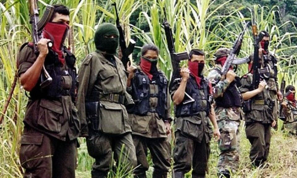 Источник: https://patrioty.mirtesen.ru/blog/43042498222/Rossiyskiy-plennik-ustroil-strelbu-v-kolumbiyskoy-armii-i-sbezha