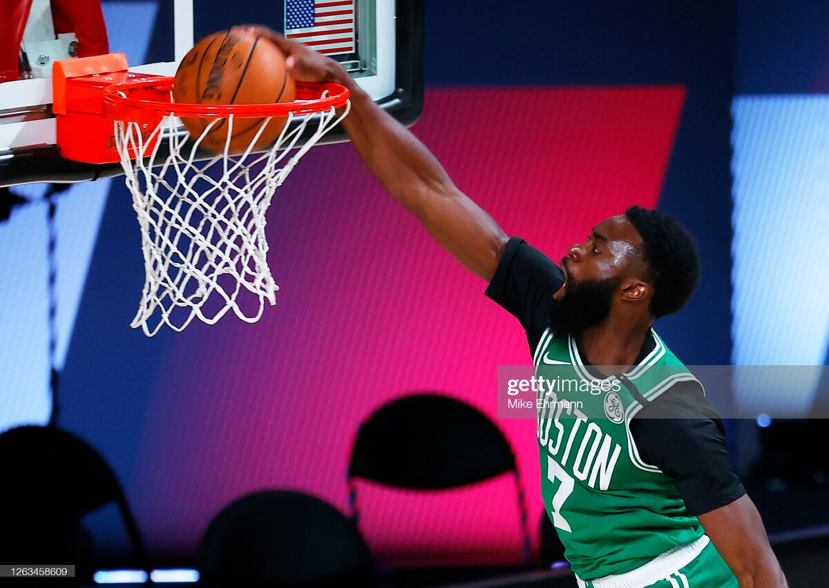 Сохранения nba. Джейлен Грин. Jaylen Brown Dunk on Miami. Jaylen Barron Photoshoot. Breaks down into 1 x Wood.