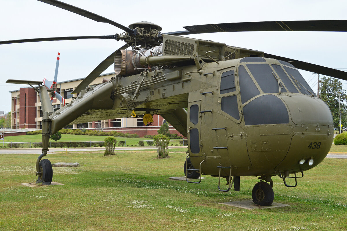 Sikorsky CH-54 Tarhe. Фото взято из источника Яндекс.