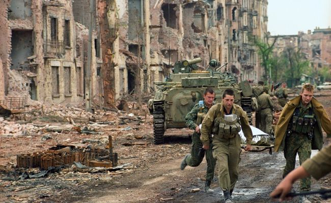 https://eadaily.com/ru/news/2019/12/11/muzhestvo-protiv-predatelstva-25-let-nazad-nachalas-pervaya-chechenskaya-voyna