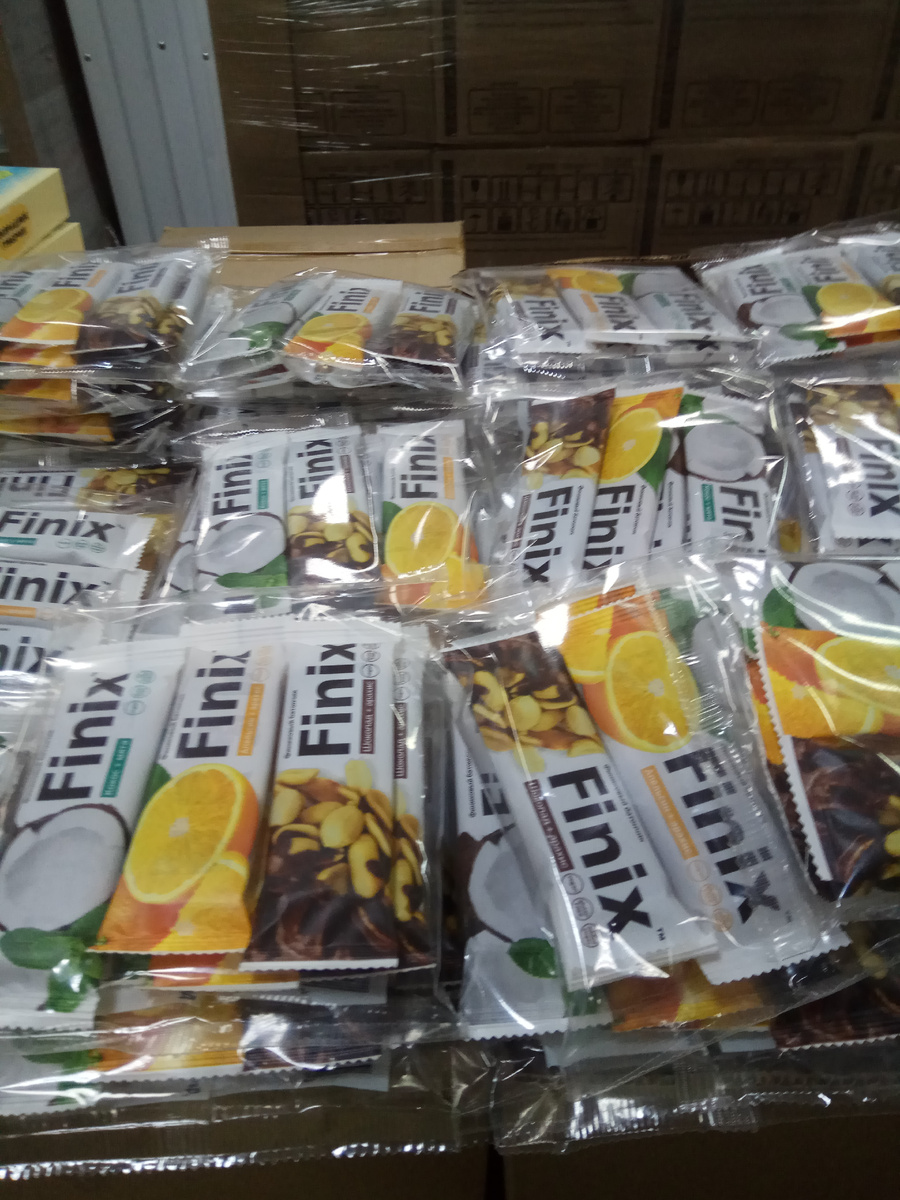 Набор из шести батончиков. Цена на 1 штуку получается всего 16 рублей