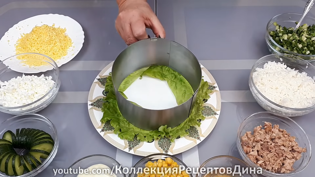 Салат с печенью трески и яйцом — классический рецепт