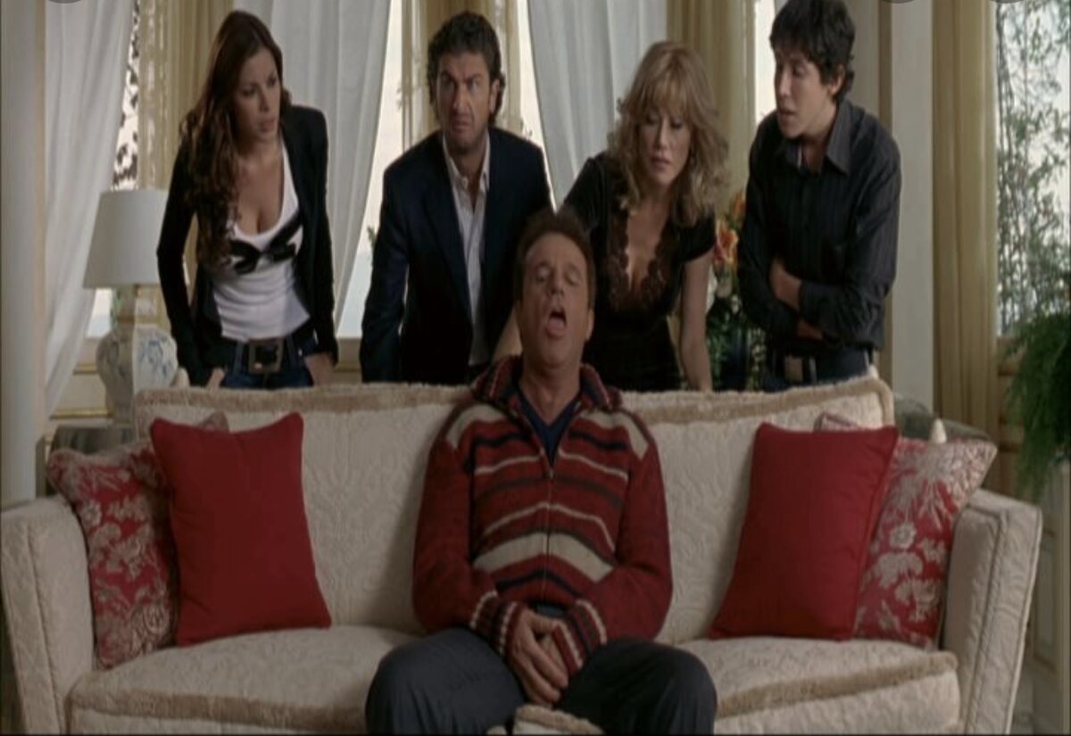 Кадр из фильма «Natale in crociera» - «Рождество на круизе» (Фото взято из доступных источников сети интернет)