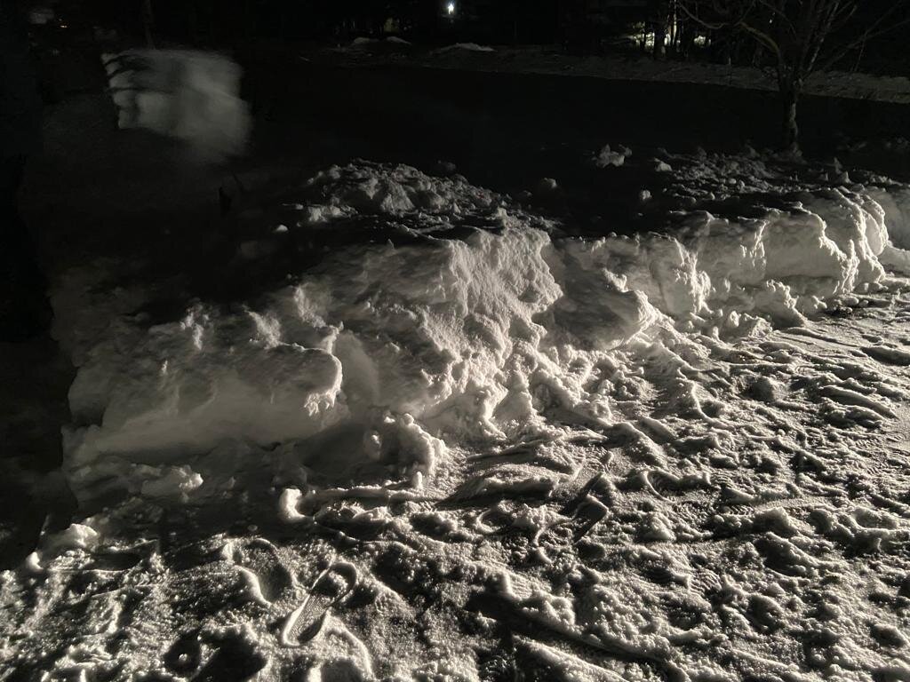 Это уже частично убрали снег