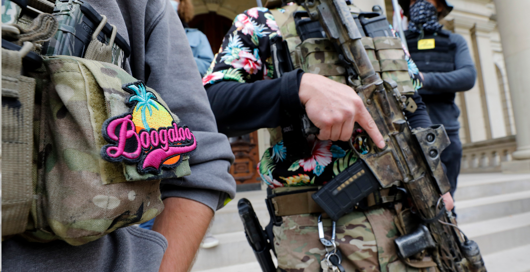 Ополченцы Boogaloo Boi. Фото https://www.csis.org/blogs/examining-extremism/examining-extremism-boogaloo-movement